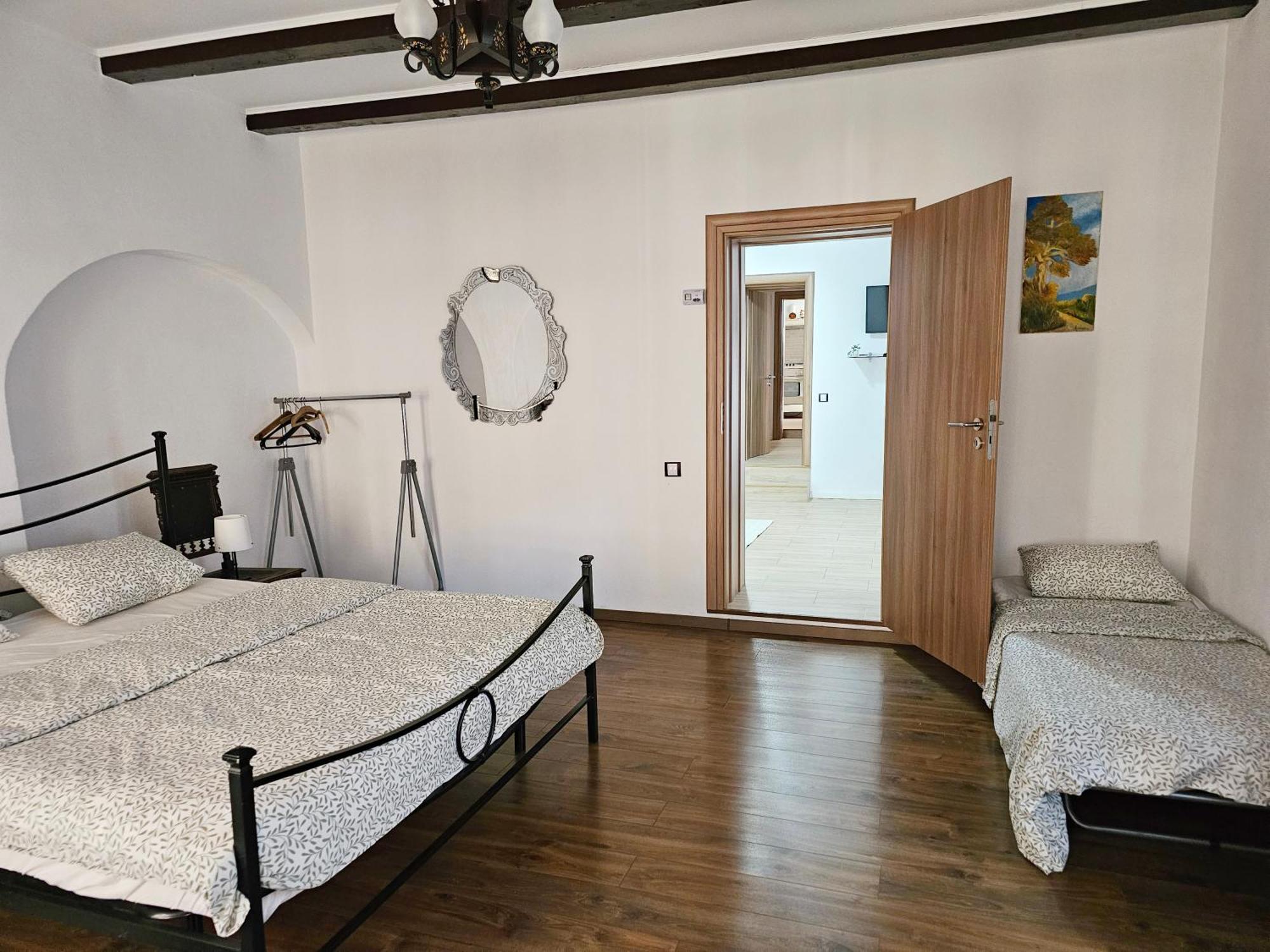 Central Cozy House Sibiu Apartment Exterior photo